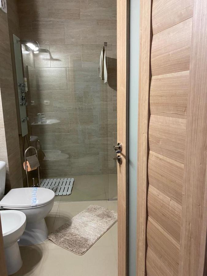Miramar Studio Apartment Navodari Bagian luar foto